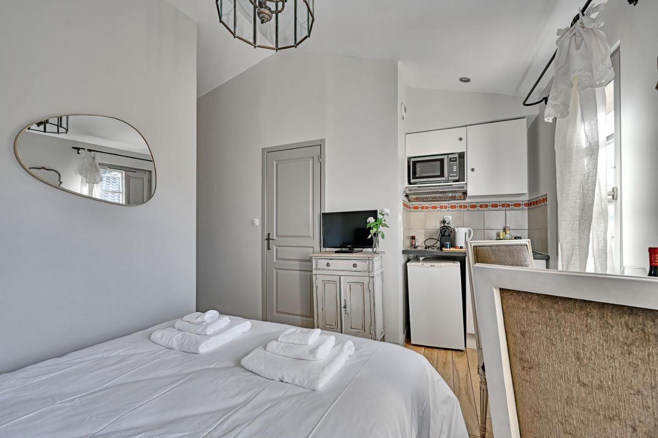 אביניון Au Coeur Des Papes, Dans Batisse De Charme Studios & Appartements En Coeur De Ville מראה חיצוני תמונה