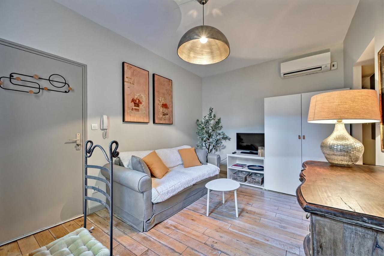 אביניון Au Coeur Des Papes, Dans Batisse De Charme Studios & Appartements En Coeur De Ville מראה חיצוני תמונה