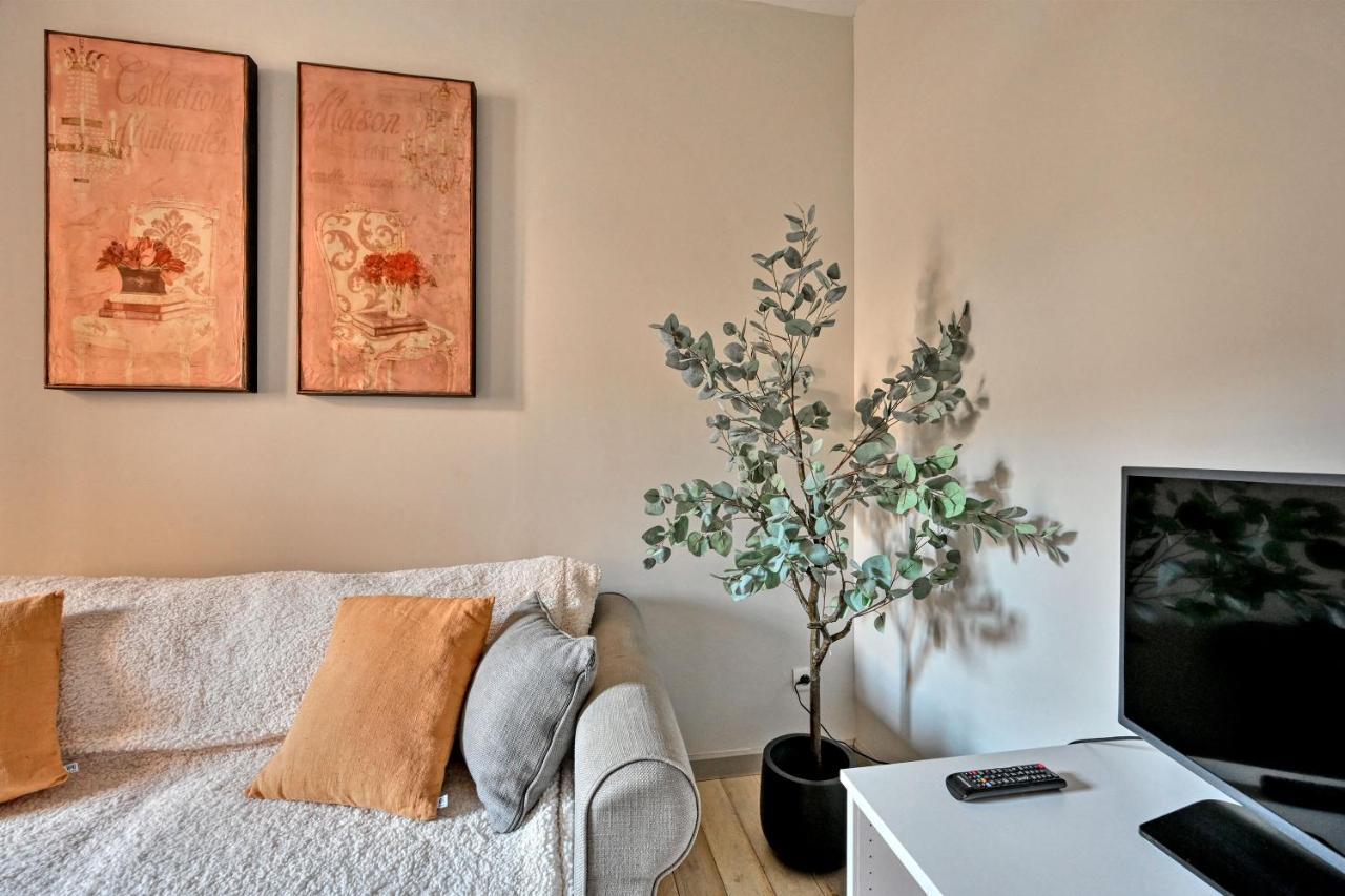 אביניון Au Coeur Des Papes, Dans Batisse De Charme Studios & Appartements En Coeur De Ville מראה חיצוני תמונה