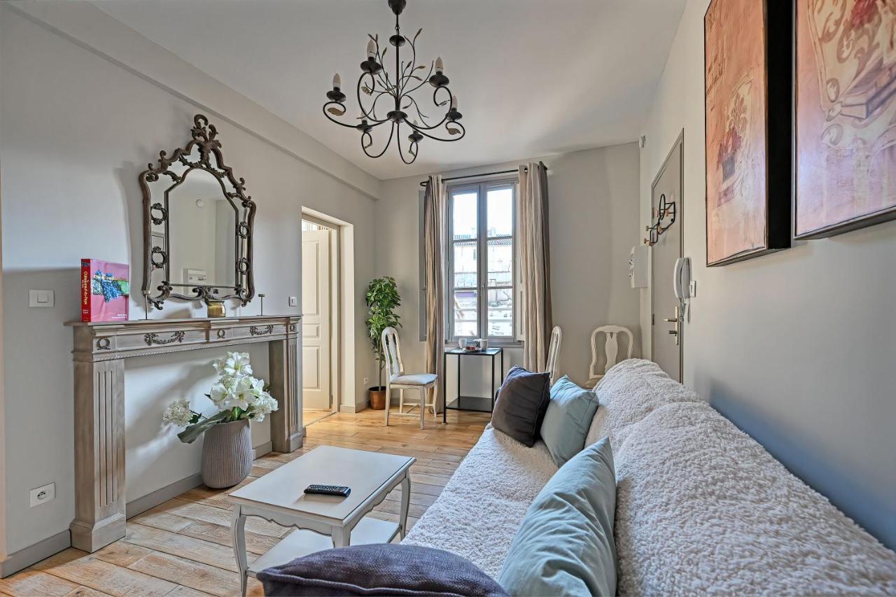 אביניון Au Coeur Des Papes, Dans Batisse De Charme Studios & Appartements En Coeur De Ville מראה חיצוני תמונה