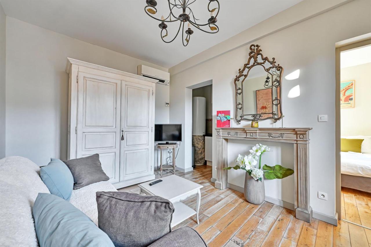 אביניון Au Coeur Des Papes, Dans Batisse De Charme Studios & Appartements En Coeur De Ville מראה חיצוני תמונה