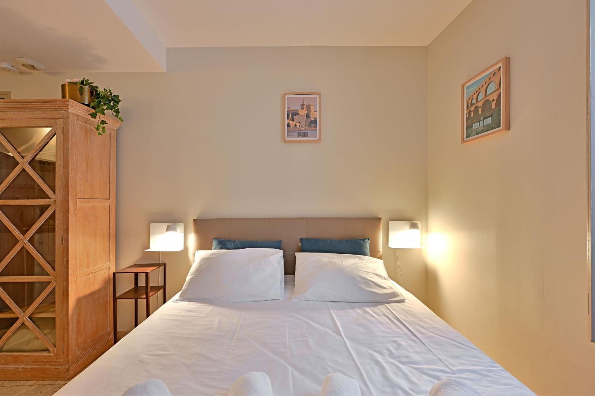 אביניון Au Coeur Des Papes, Dans Batisse De Charme Studios & Appartements En Coeur De Ville מראה חיצוני תמונה