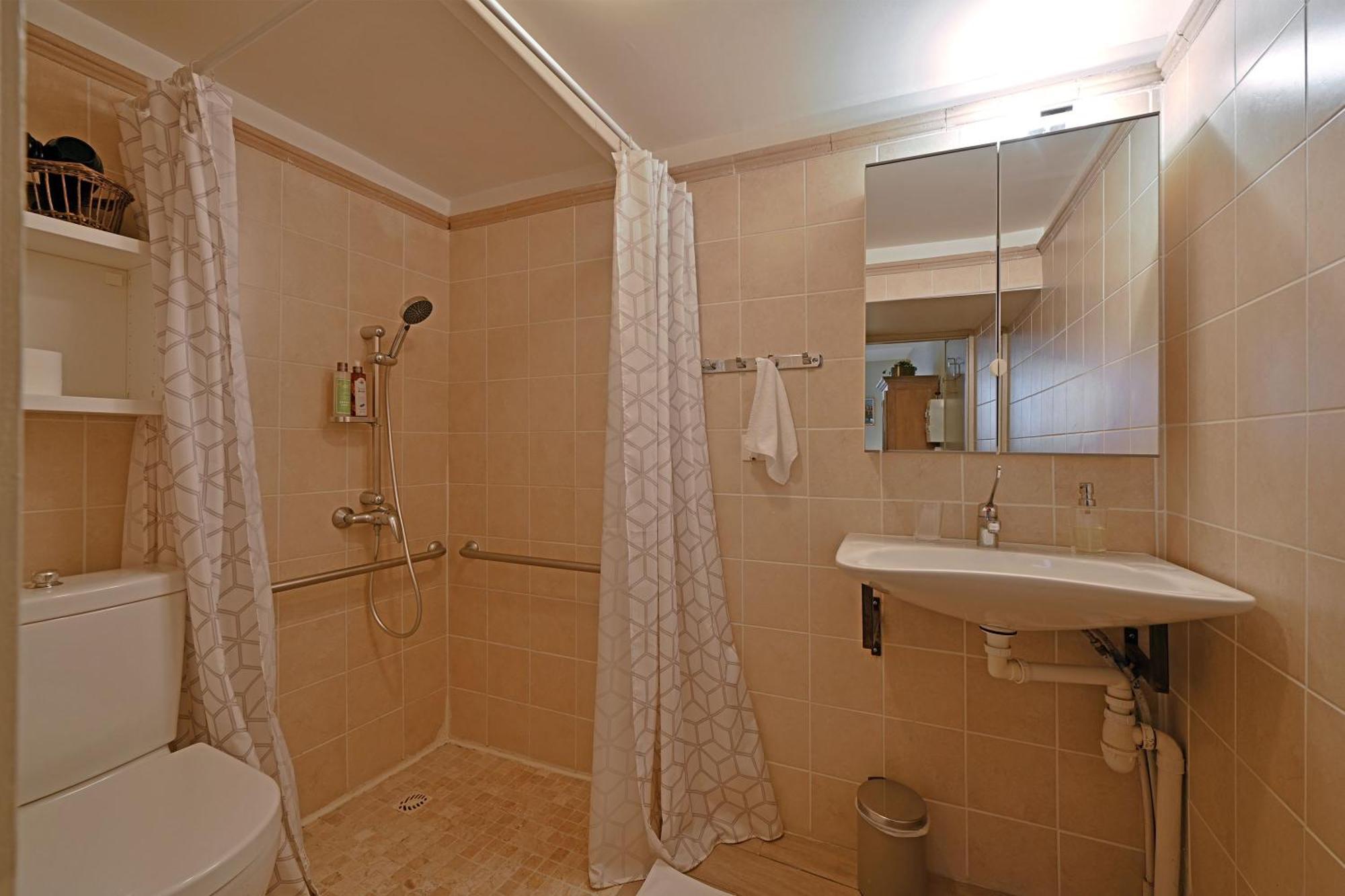 אביניון Au Coeur Des Papes, Dans Batisse De Charme Studios & Appartements En Coeur De Ville מראה חיצוני תמונה
